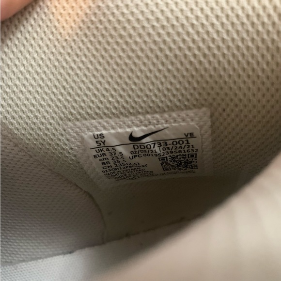 Nike Dunks - Picture 12 of 12